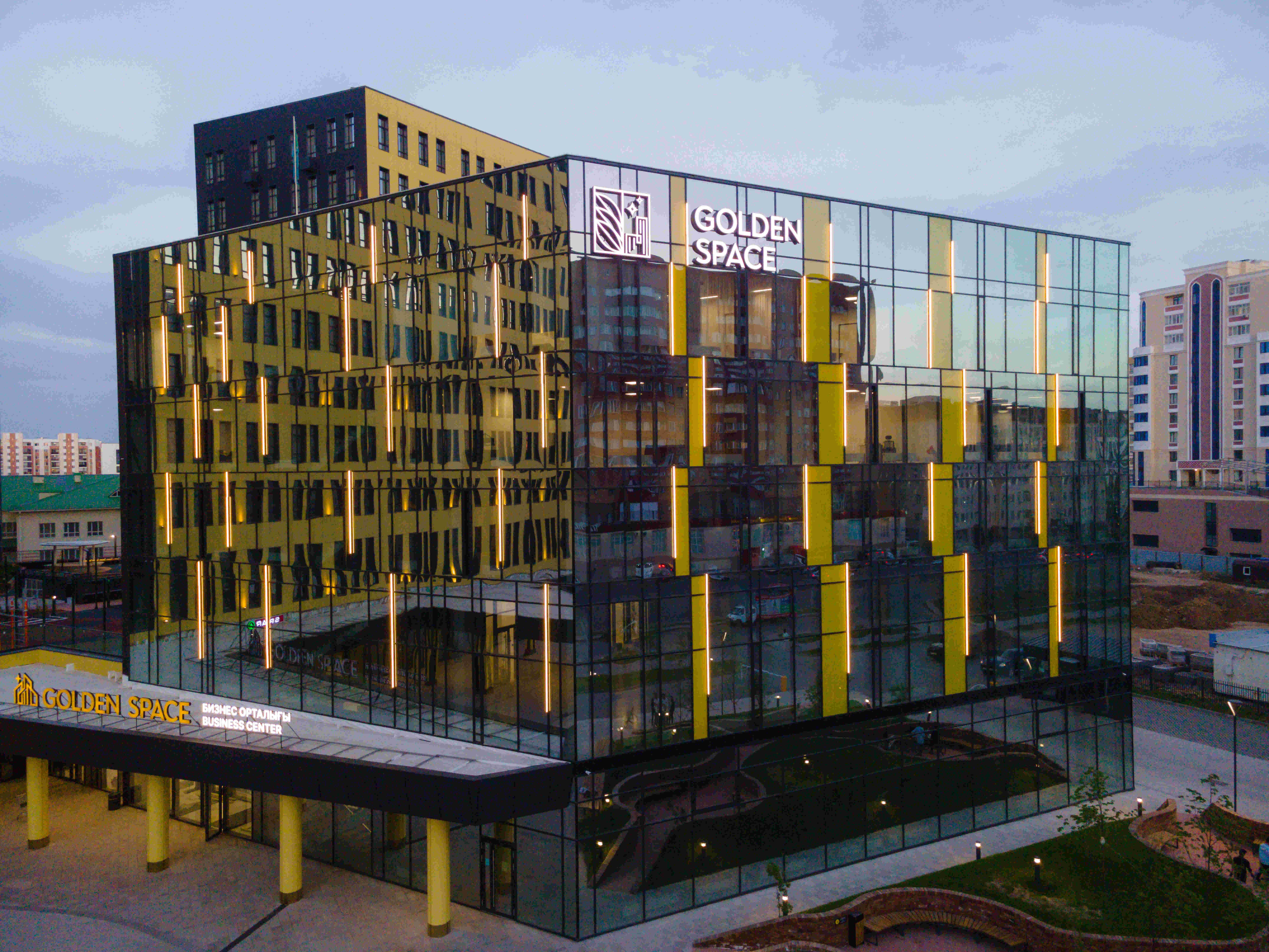 Golden Space 1